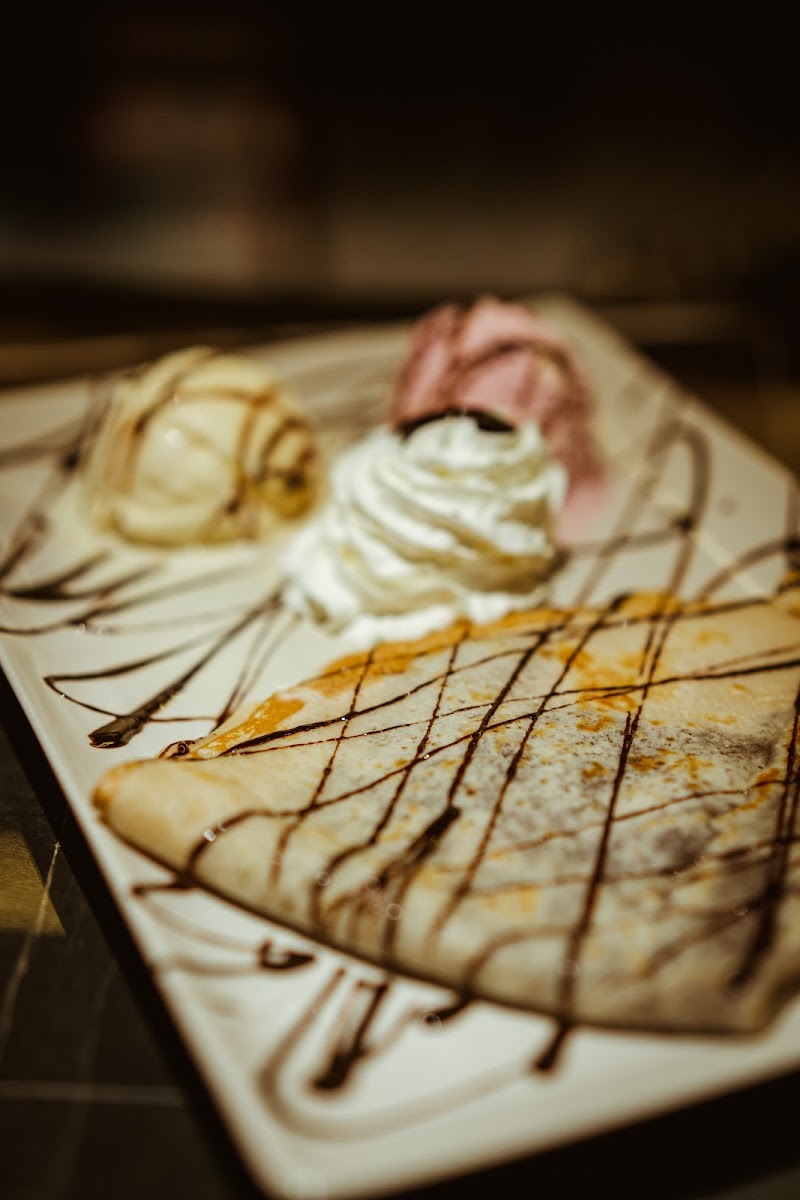 Zucca Lounge & Restaurant