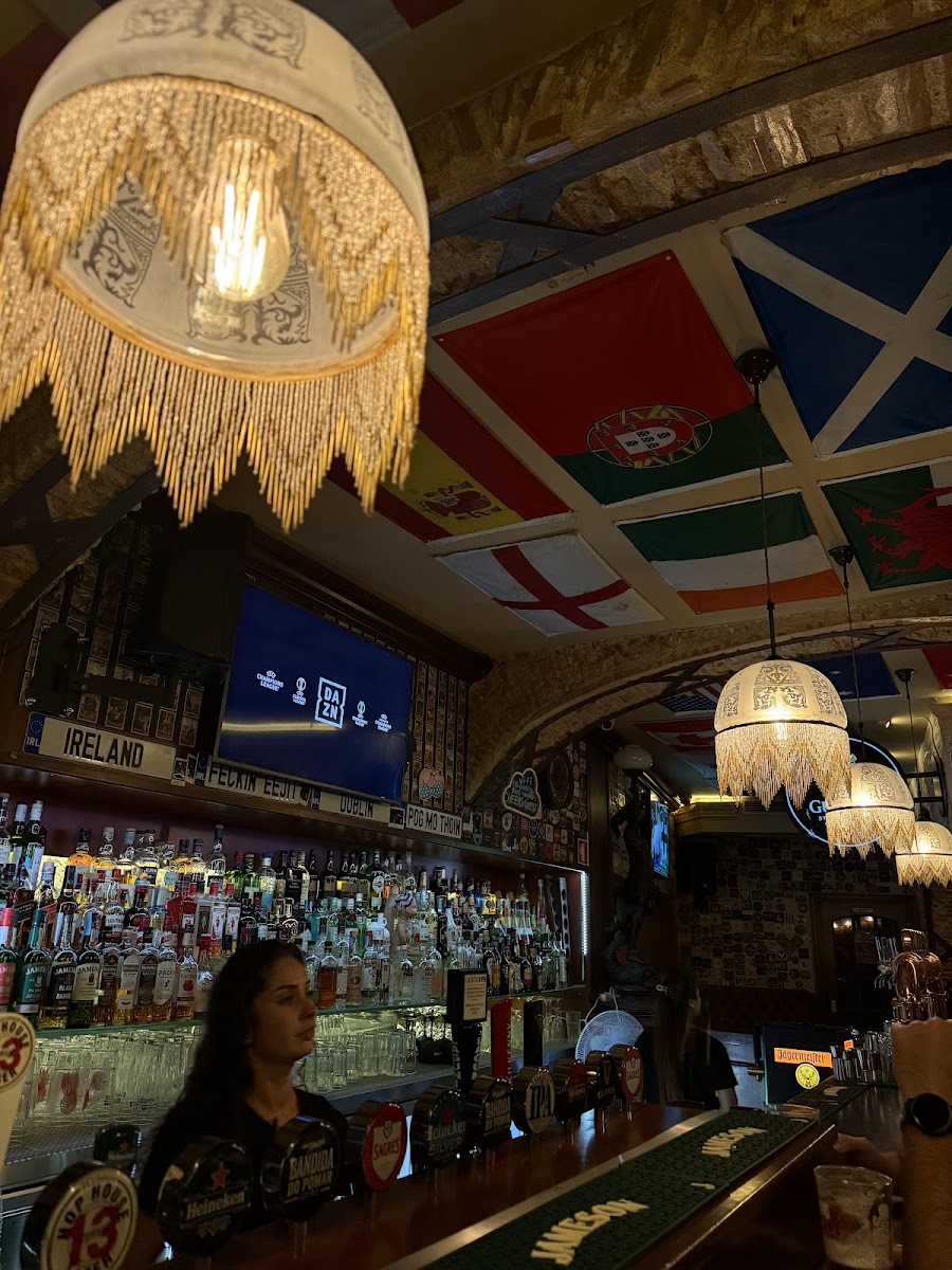 Cheers Irish Pub