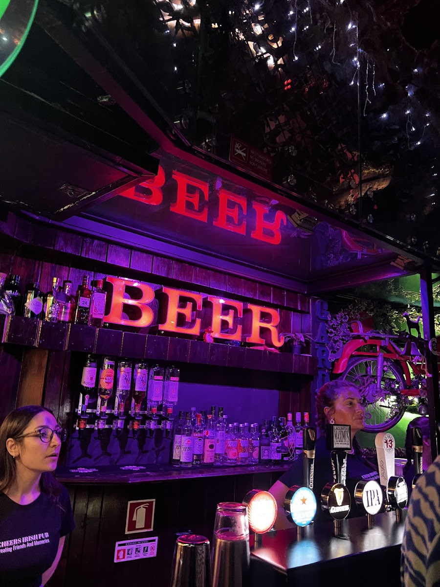 Café Bar 14