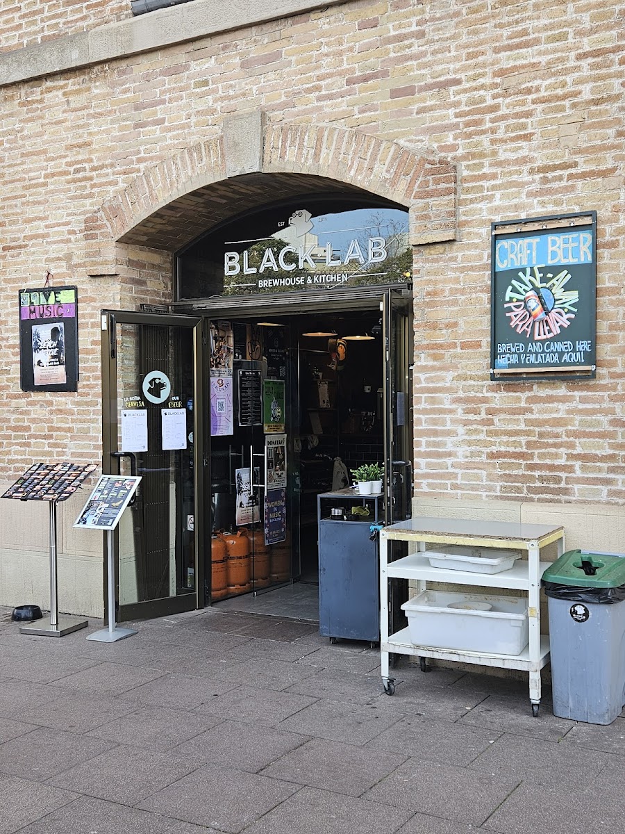 BlackLab Brewhouse & Kitchen