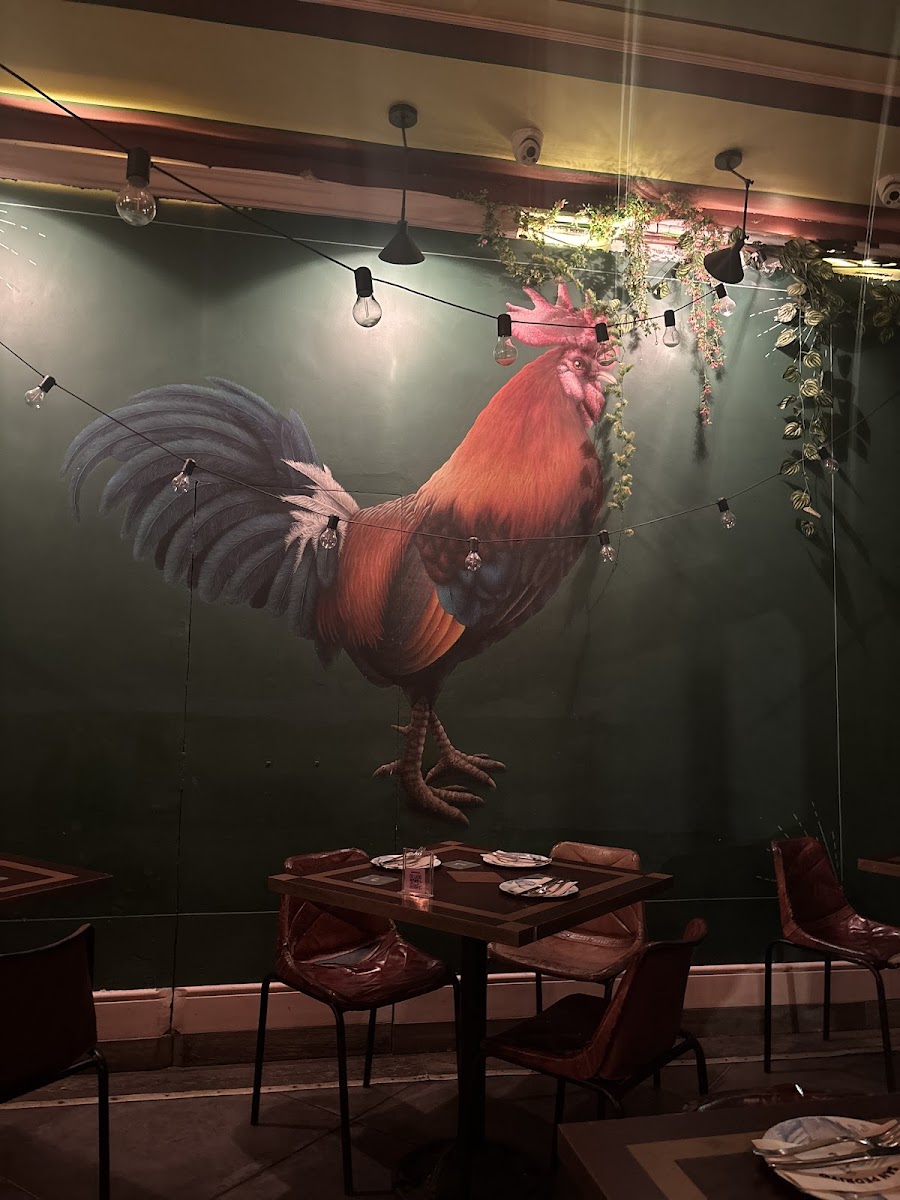 San Pedrito, Restaurante Y Licoreria