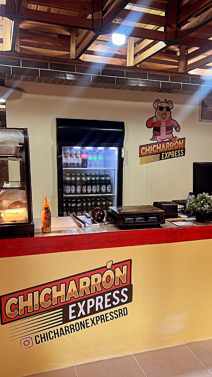 Chicharrón Express Alma Rosa II
