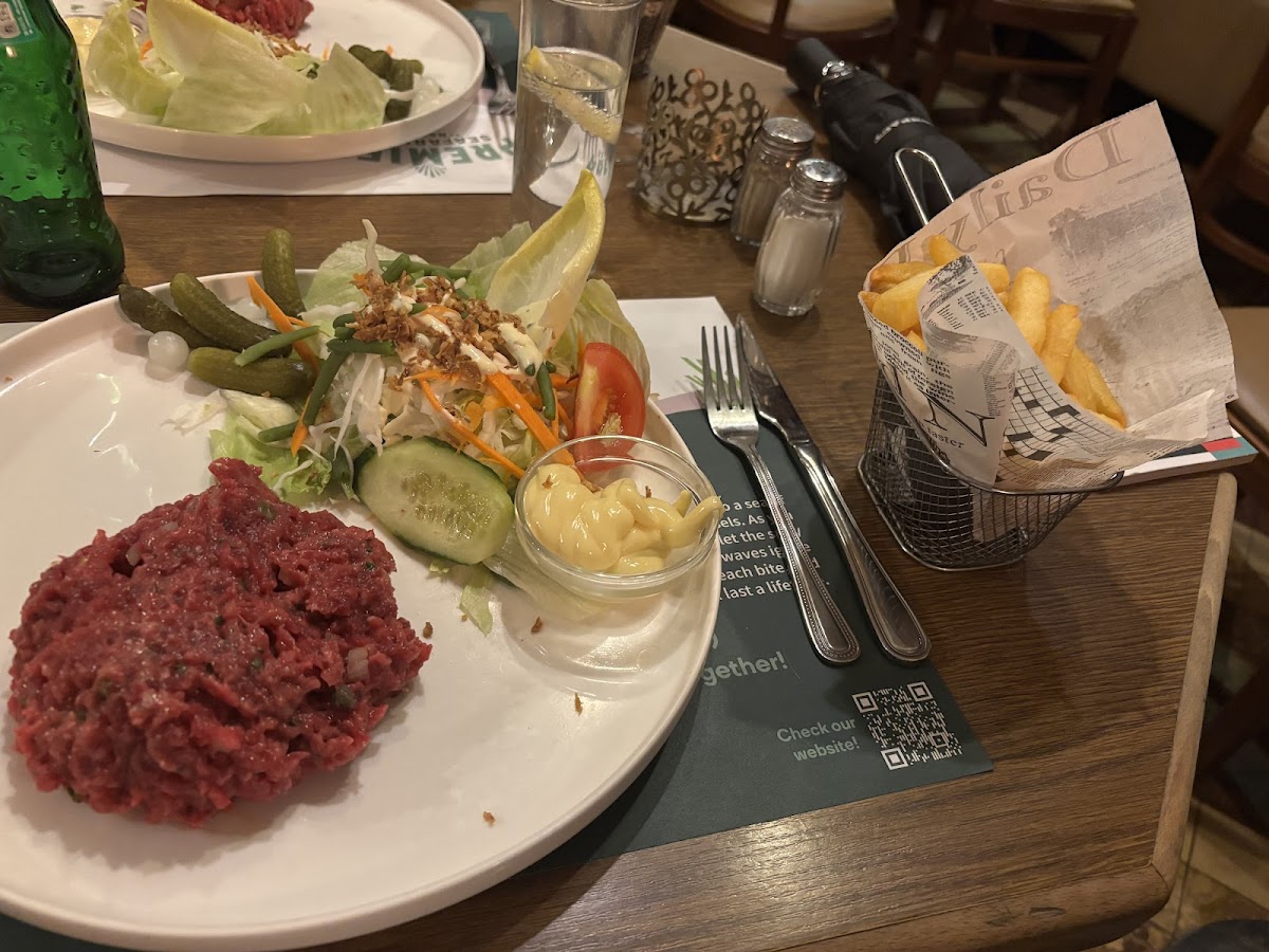 Argus Bar