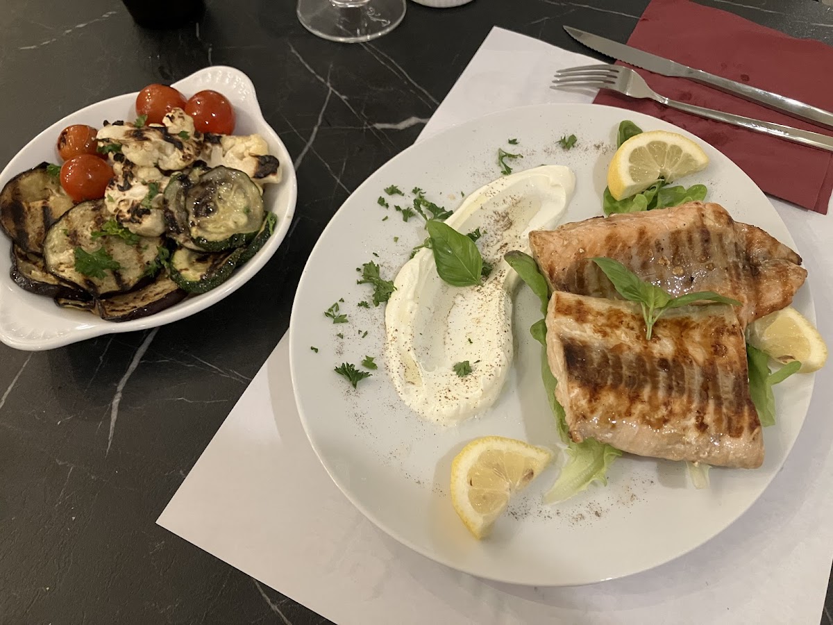 Gusto Petit Restaurant