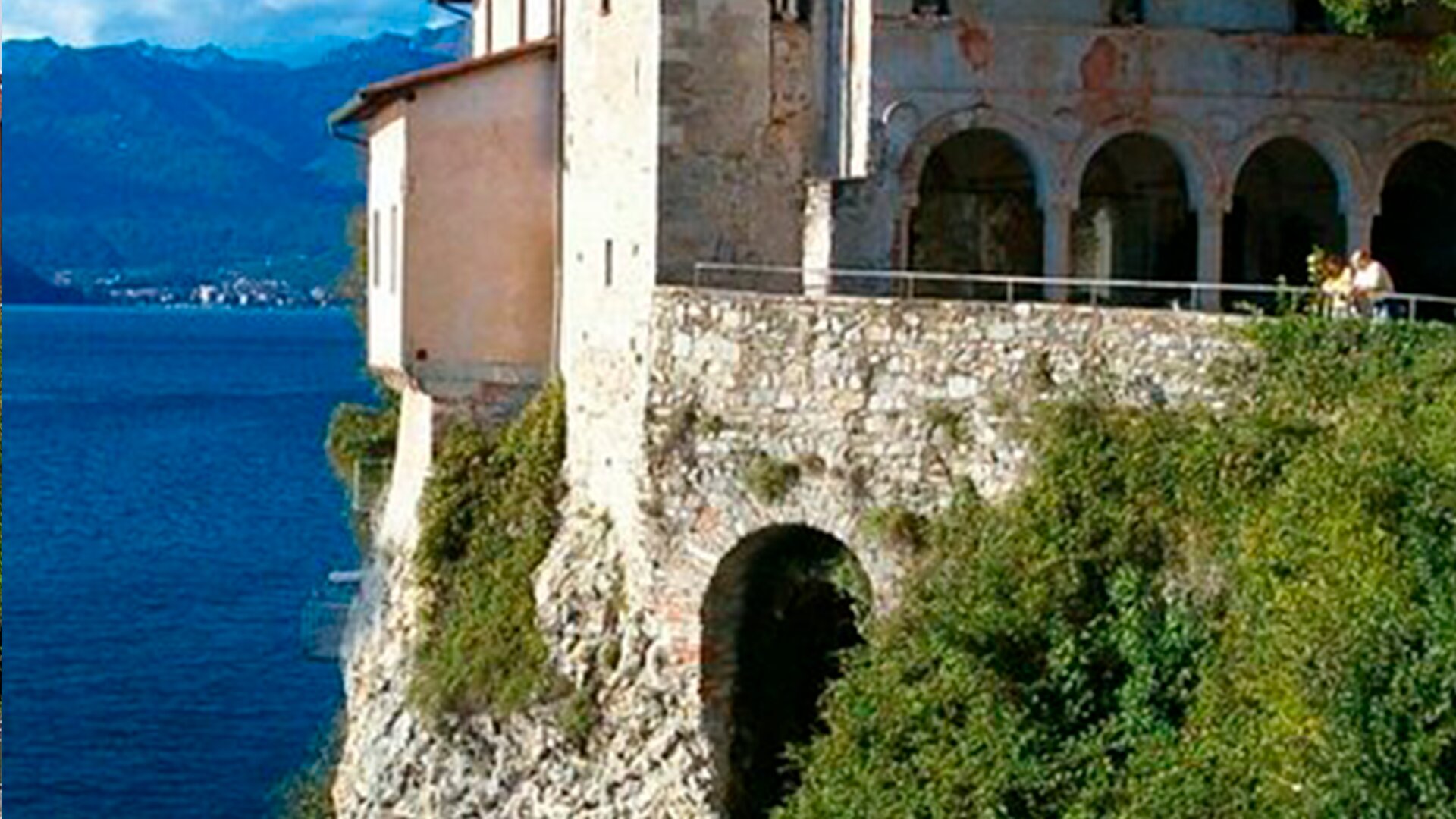 Leggiuno
