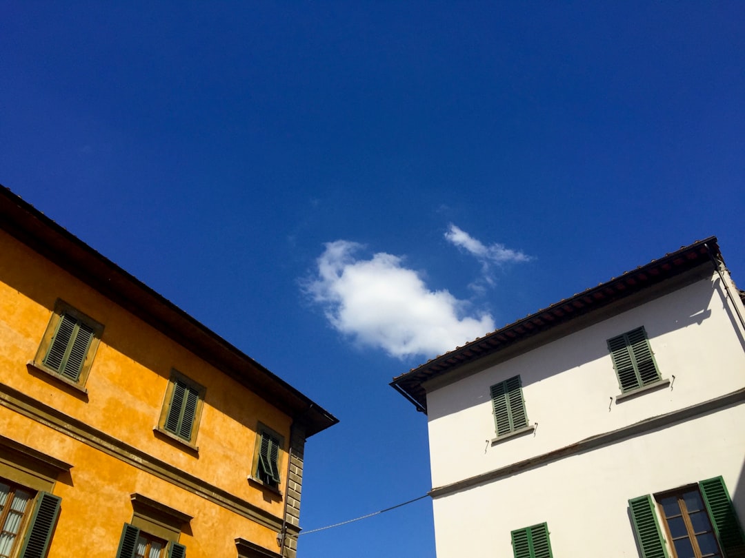 Via Cesare Battisti