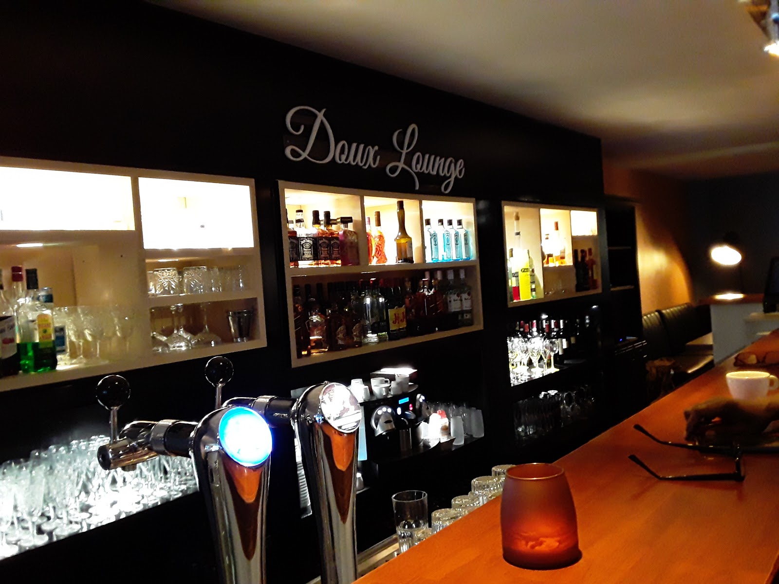 Doux Lounge- Restaurant Senegalais