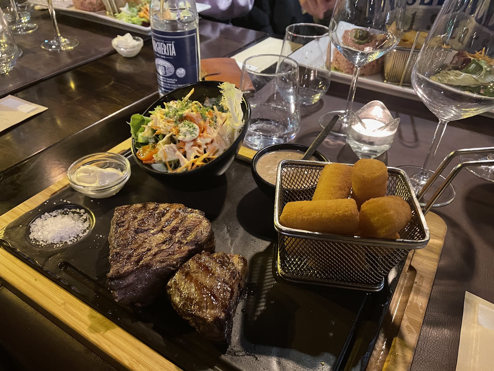 Le Chalet Restaurant